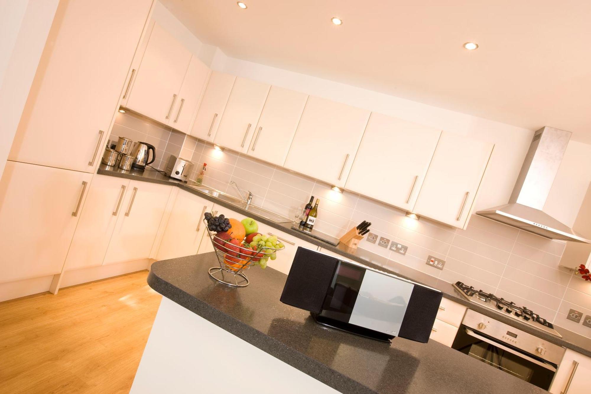 Inverness City Suites المظهر الخارجي الصورة